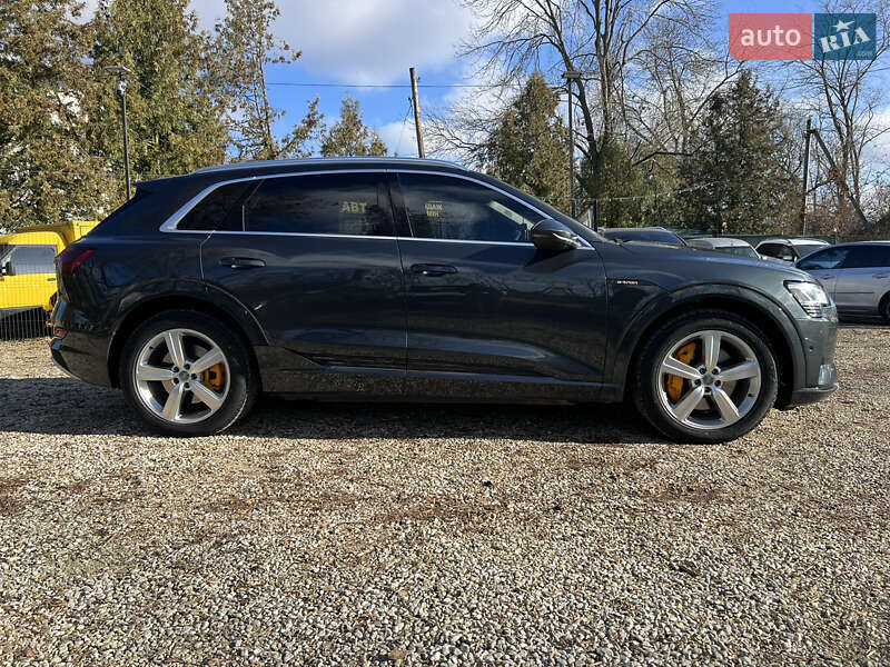 Внедорожник / Кроссовер Audi e-tron 2019 в Залещиках фото 4 Внедорожник / Кроссовер Audi e-tron 2019 в Залещиках