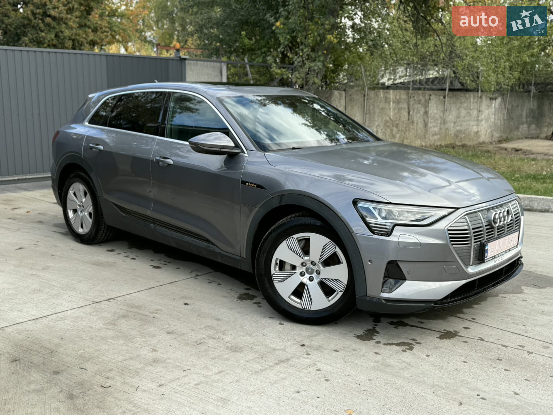 2020 Audi e-tron - мініатюра 3