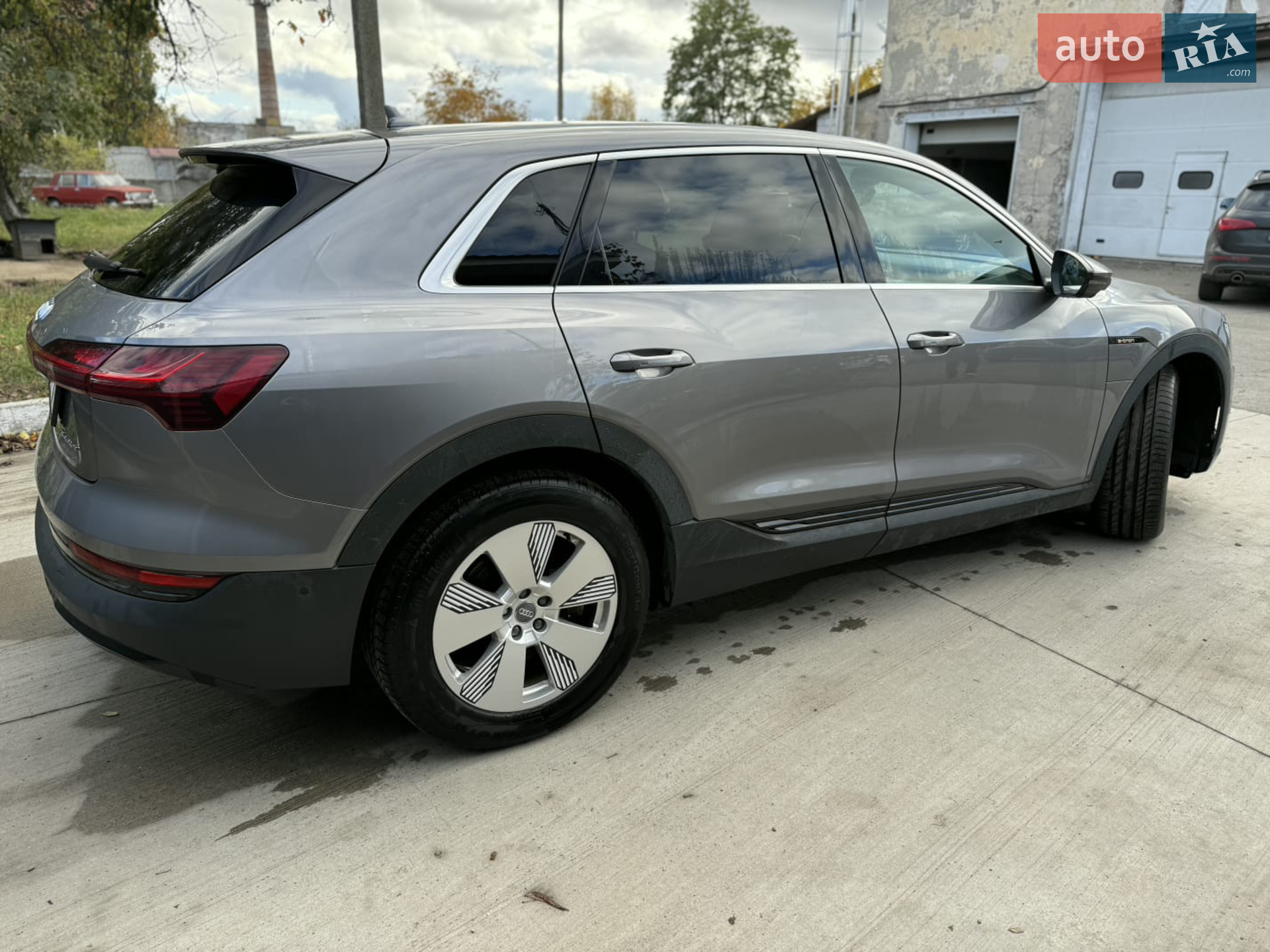 2020 Audi e-tron - мініатюра 5