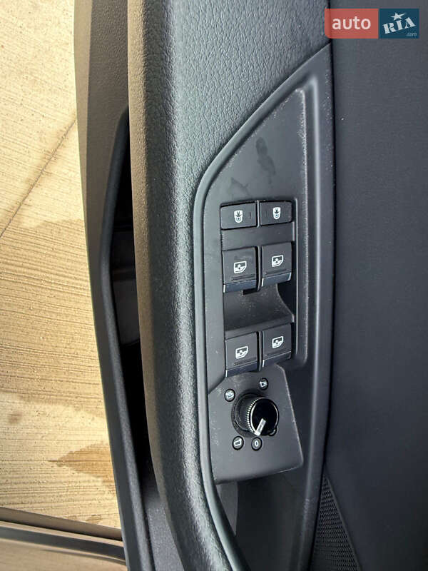 Внедорожник / Кроссовер Audi e-tron 2020 в Чернигове