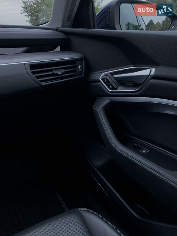 Позашляховик / Кросовер Audi e-tron 2021 в Хмельницькому фото 49 Позашляховик / Кросовер Audi e-tron 2021 в Хмельницькому