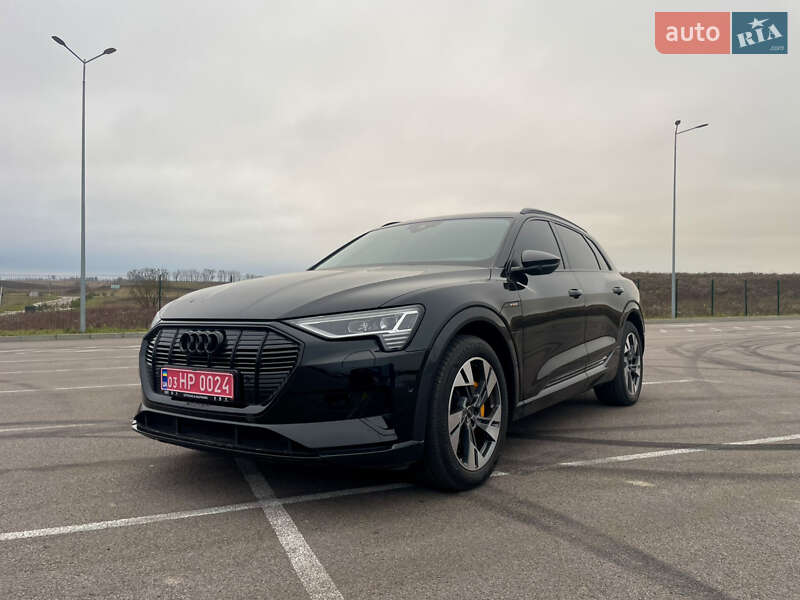 Позашляховик / Кросовер Audi e-tron 2022 в Рівному