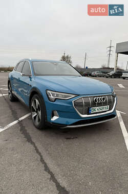 Внедорожник / Кроссовер Audi e-tron 2019 в Ровно