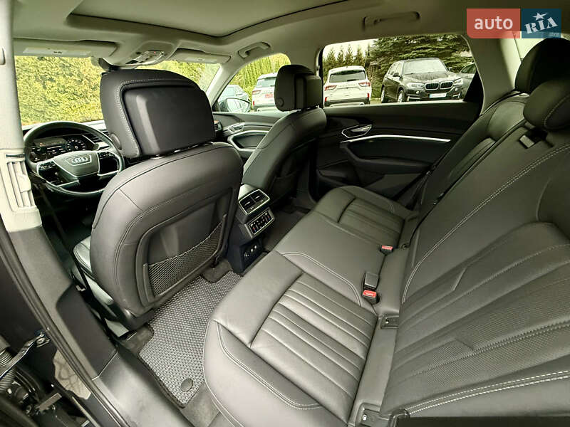 Позашляховик / Кросовер Audi e-tron 2019 в Львові