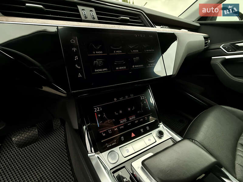 Позашляховик / Кросовер Audi e-tron 2019 в Львові