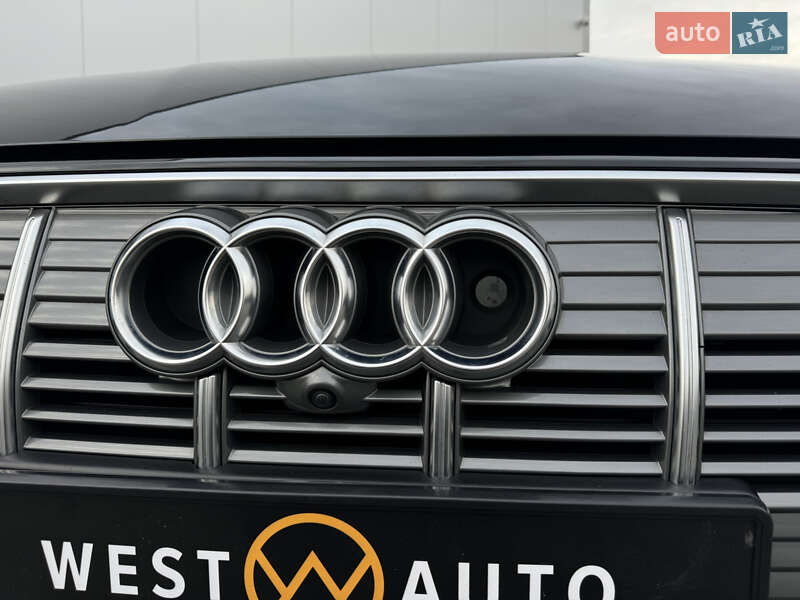 Внедорожник / Кроссовер Audi e-tron 2022 в Мукачево
