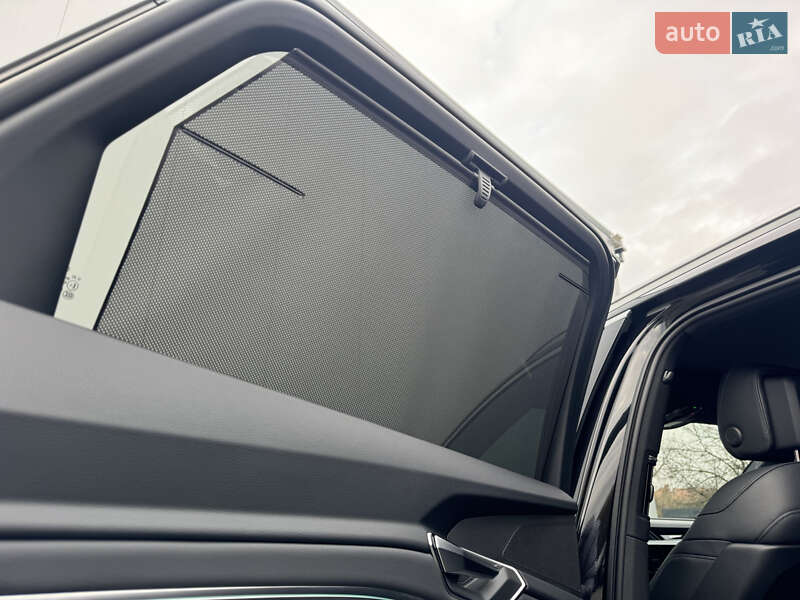 Внедорожник / Кроссовер Audi e-tron 2022 в Мукачево