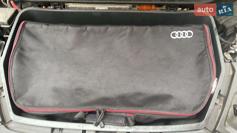 Внедорожник / Кроссовер Audi e-tron 2021 в Житомире