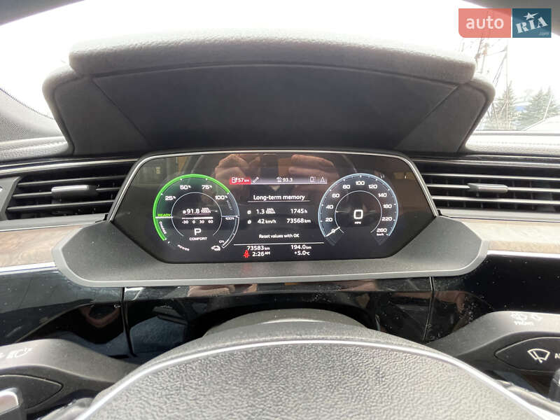 Позашляховик / Кросовер Audi e-tron 2021 в Львові