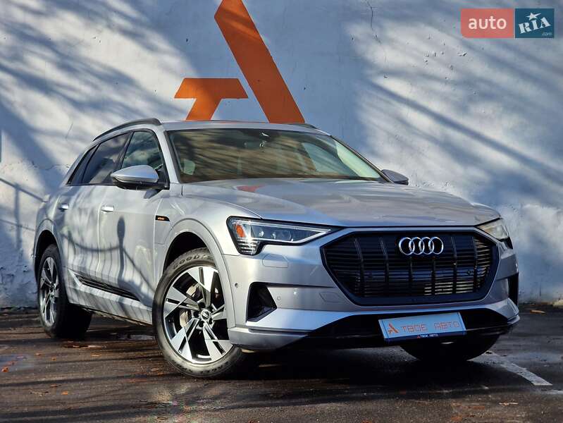 Внедорожник / Кроссовер Audi e-tron 2020 в Одессе