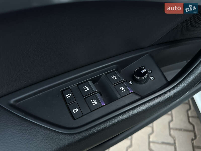 Внедорожник / Кроссовер Audi e-tron 2019 в Каменском