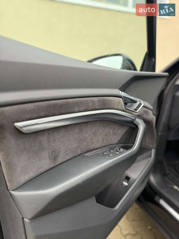 Внедорожник / Кроссовер Audi e-tron 2019 в Радехове