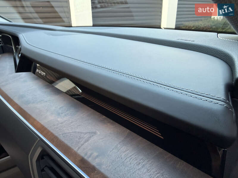 Позашляховик / Кросовер Audi e-tron 2022 в Луцьку