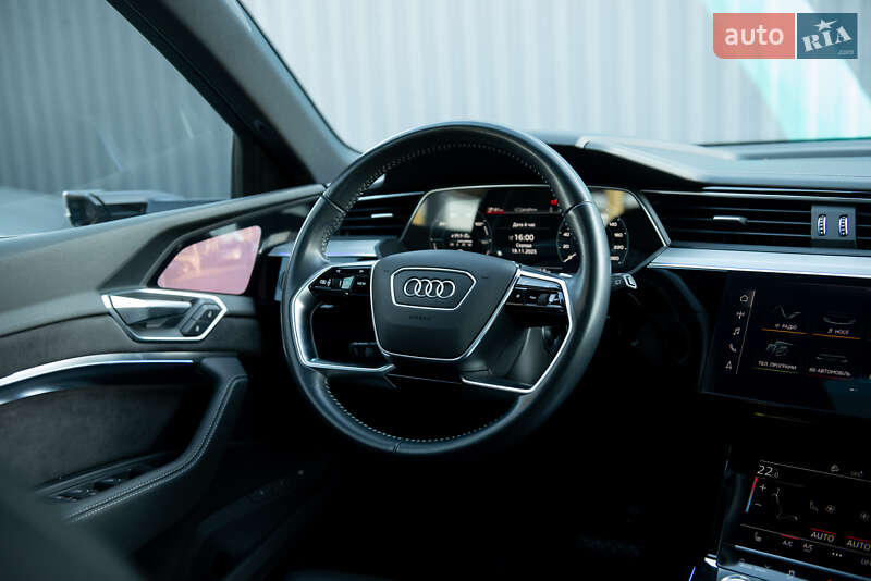 Внедорожник / Кроссовер Audi e-tron 2019 в Мукачево