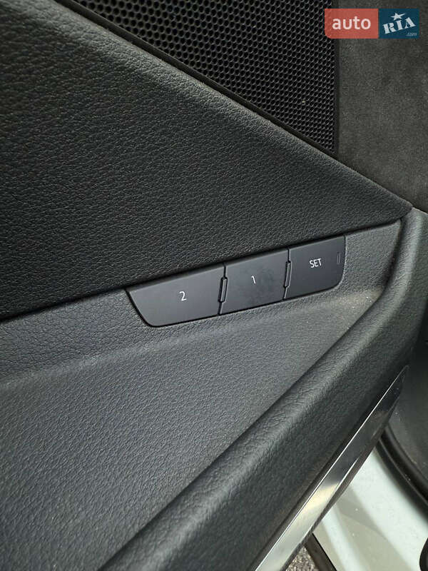 Внедорожник / Кроссовер Audi e-tron 2019 в Запорожье