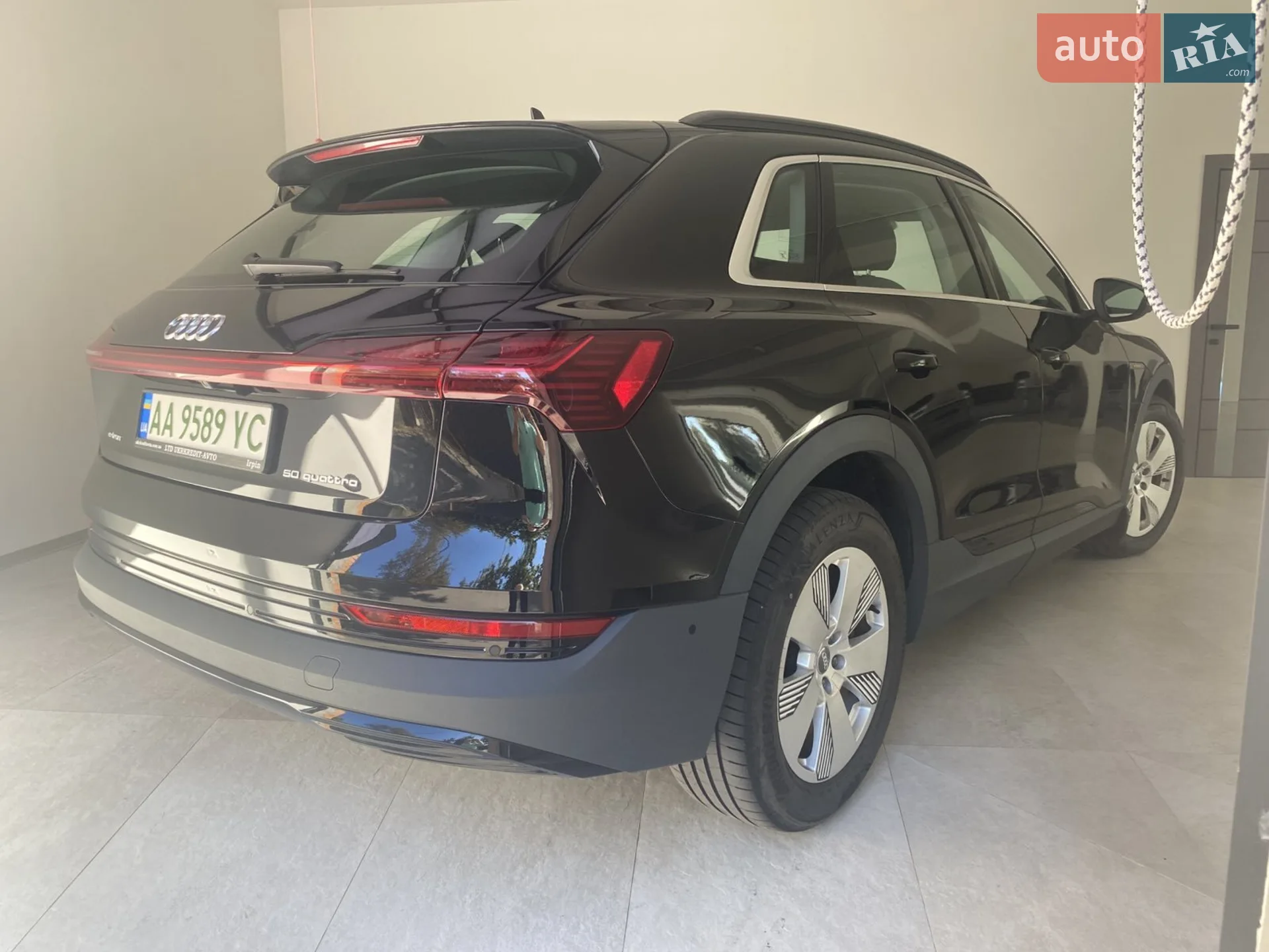 2020 Audi e-tron - мініатюра 5