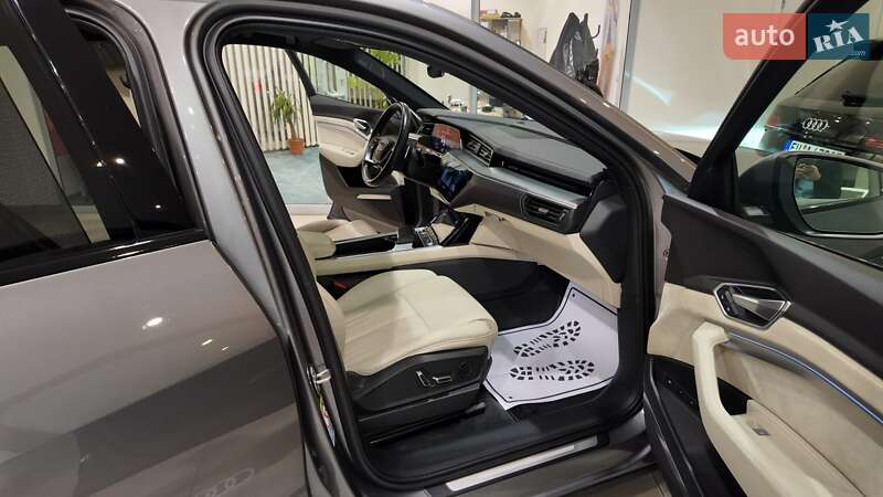 Позашляховик / Кросовер Audi e-tron 2020 в Львові