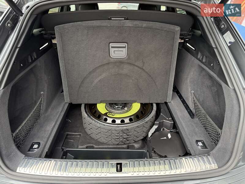 Позашляховик / Кросовер Audi e-tron 2020 в Красилові