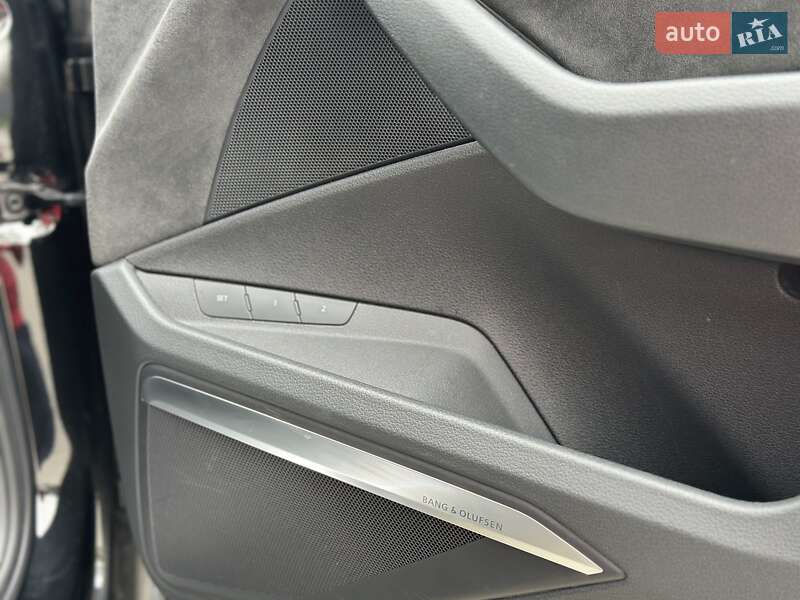 Внедорожник / Кроссовер Audi e-tron 2019 в Ужгороде