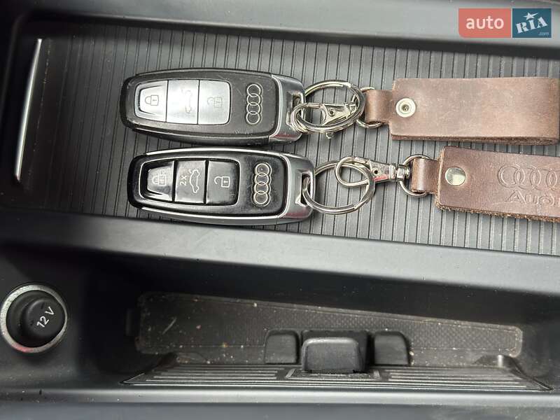 Внедорожник / Кроссовер Audi e-tron 2019 в Ужгороде