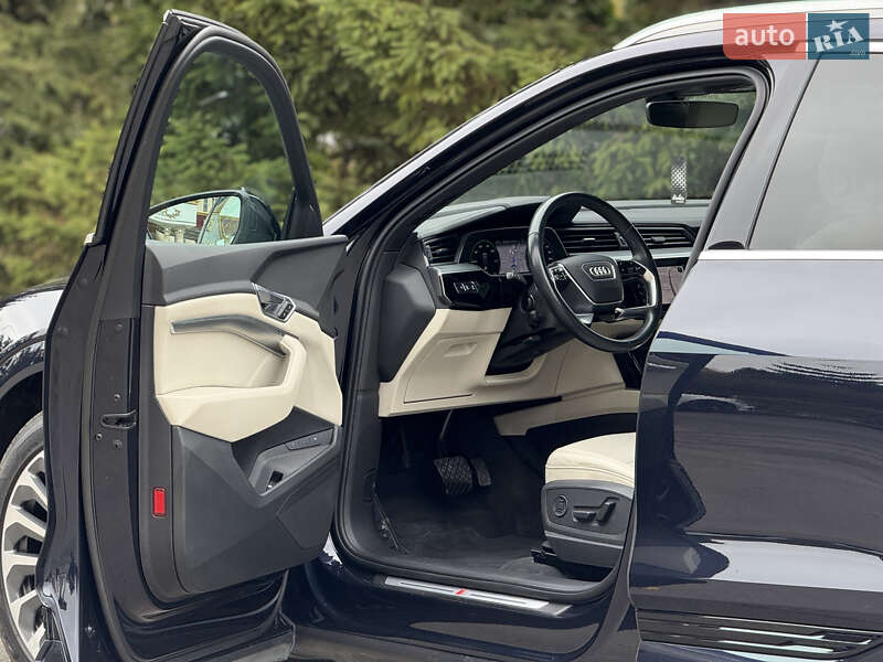 Позашляховик / Кросовер Audi e-tron 2021 в Тернополі