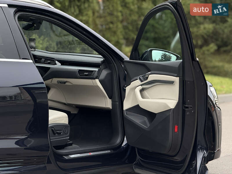 Позашляховик / Кросовер Audi e-tron 2021 в Тернополі