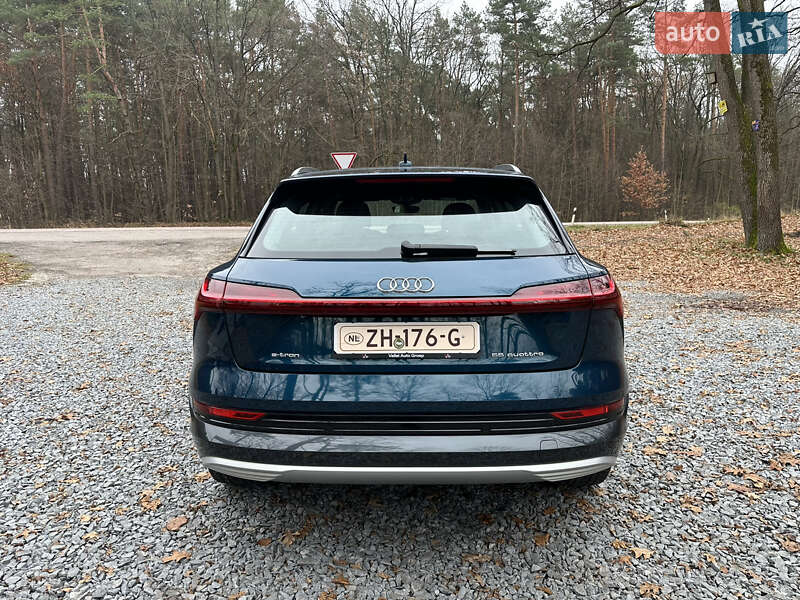 Внедорожник / Кроссовер Audi e-tron 2019 в Киеве