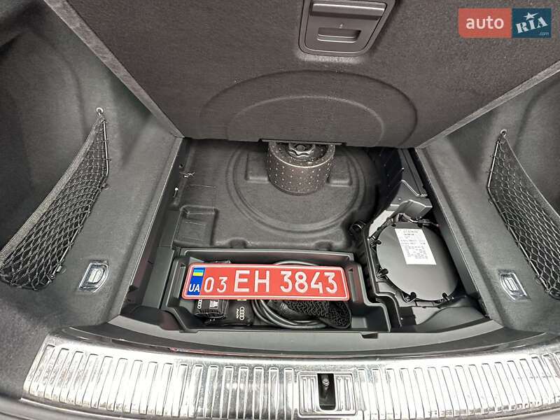 Внедорожник / Кроссовер Audi e-tron 2019 в Киеве