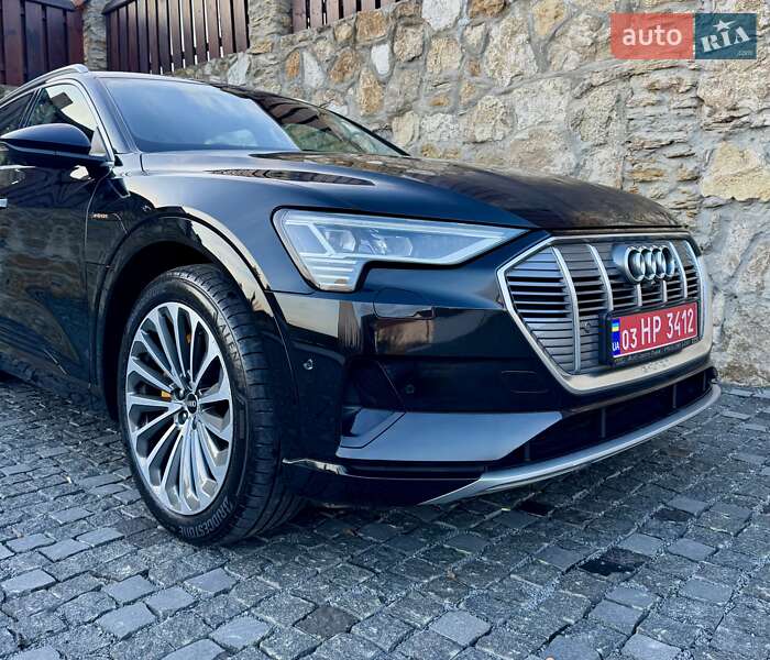 Внедорожник / Кроссовер Audi e-tron 2020 в Ровно