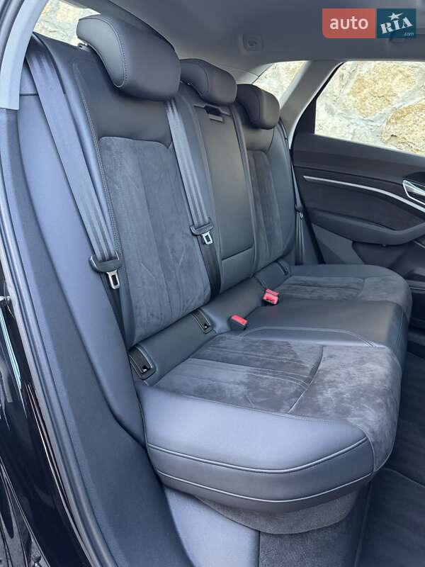 Внедорожник / Кроссовер Audi e-tron 2020 в Ровно