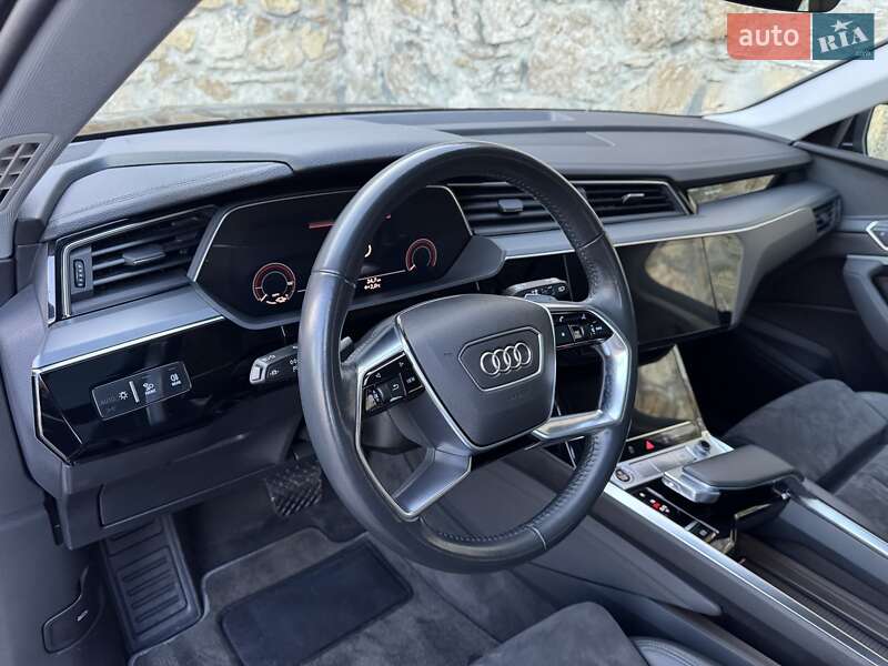 Внедорожник / Кроссовер Audi e-tron 2020 в Ровно