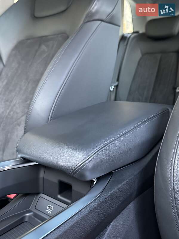 Внедорожник / Кроссовер Audi e-tron 2020 в Ровно