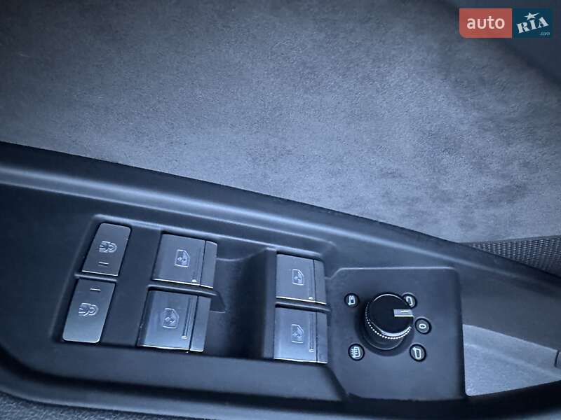 Внедорожник / Кроссовер Audi e-tron 2020 в Ровно