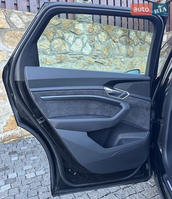 Внедорожник / Кроссовер Audi e-tron 2020 в Ровно