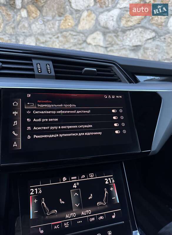 Внедорожник / Кроссовер Audi e-tron 2020 в Ровно