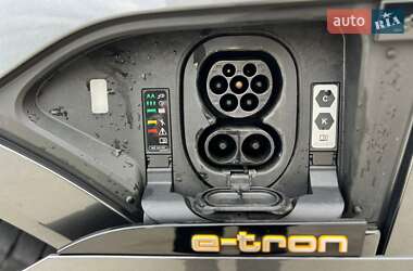 Позашляховик / Кросовер Audi e-tron 2021 в Дніпрі