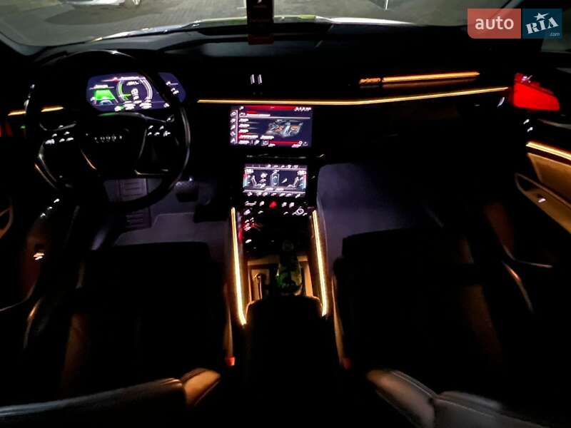 Позашляховик / Кросовер Audi e-tron 2021 в Дніпрі