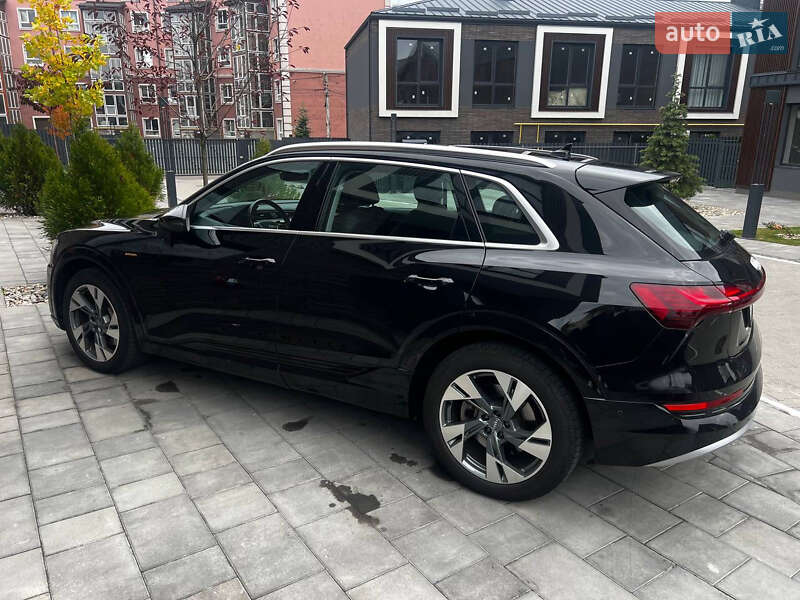 Внедорожник / Кроссовер Audi e-tron 2019 в Киеве фото 2 Внедорожник / Кроссовер Audi e-tron 2019 в Киеве