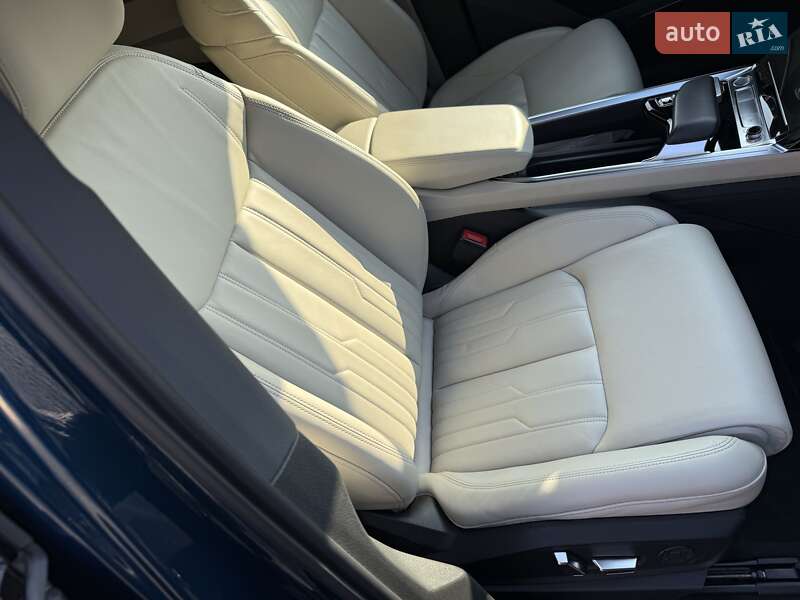 Внедорожник / Кроссовер Audi e-tron 2019 в Днепре