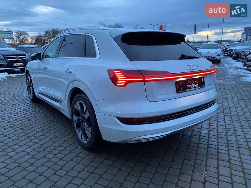 Позашляховик / Кросовер Audi e-tron 2020 в Львові
