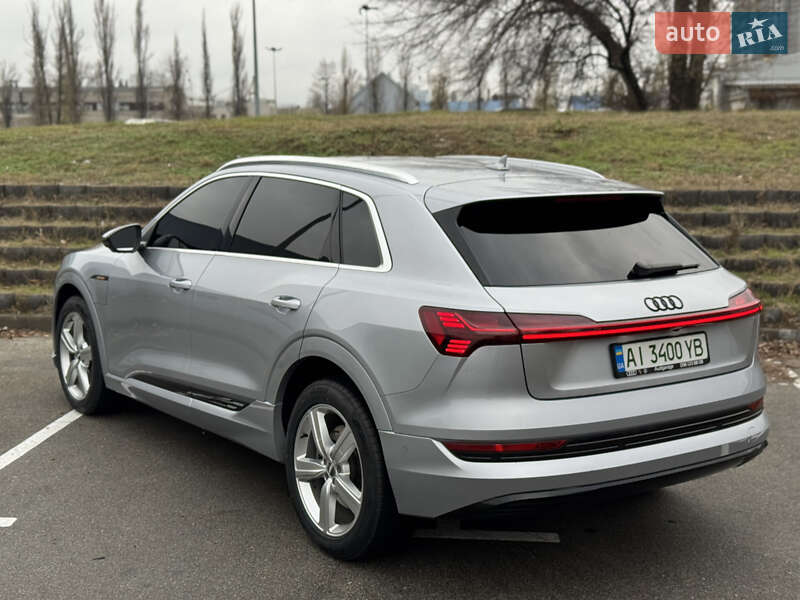 Внедорожник / Кроссовер Audi e-tron 2019 в Киеве фото 9 Внедорожник / Кроссовер Audi e-tron 2019 в Киеве