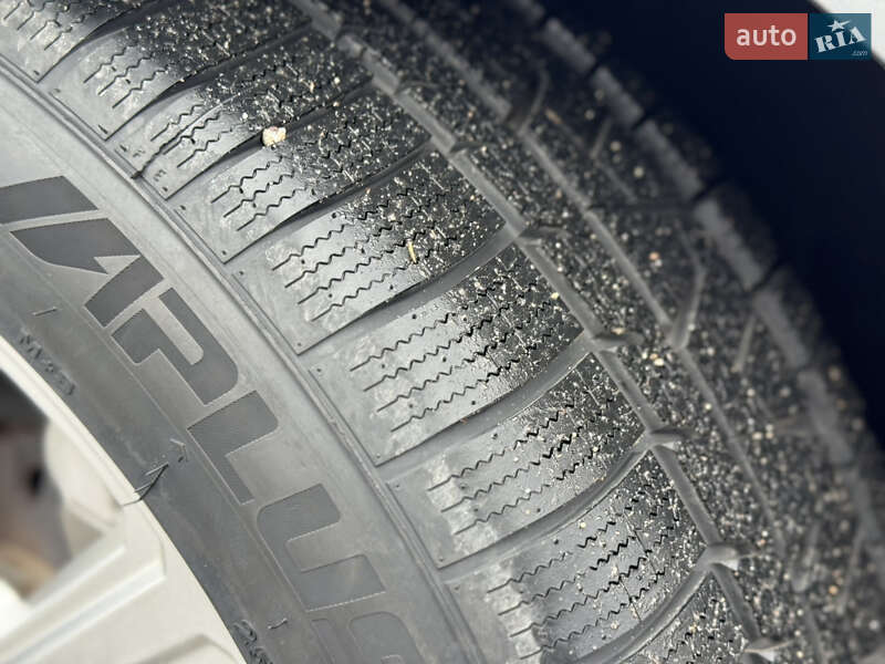 Внедорожник / Кроссовер Audi e-tron 2019 в Киеве фото 14 Внедорожник / Кроссовер Audi e-tron 2019 в Киеве