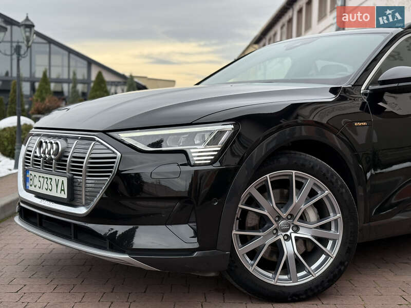 Позашляховик / Кросовер Audi e-tron 2020 в Стрию