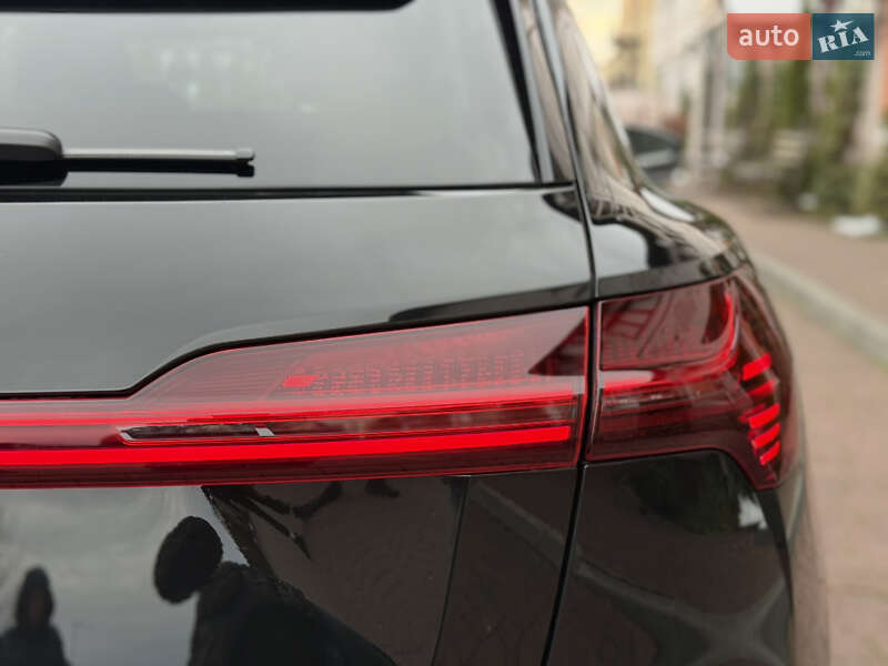 Позашляховик / Кросовер Audi e-tron 2020 в Стрию