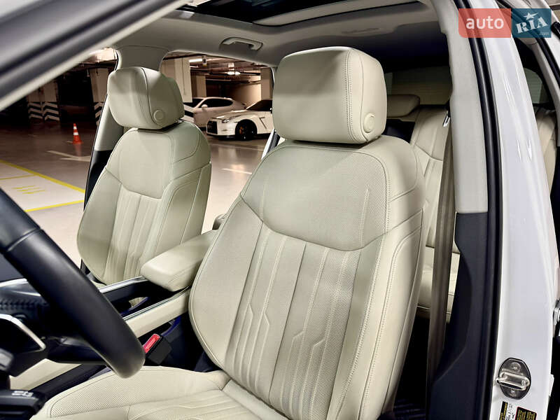 Позашляховик / Кросовер Audi e-tron 2019 в Києві