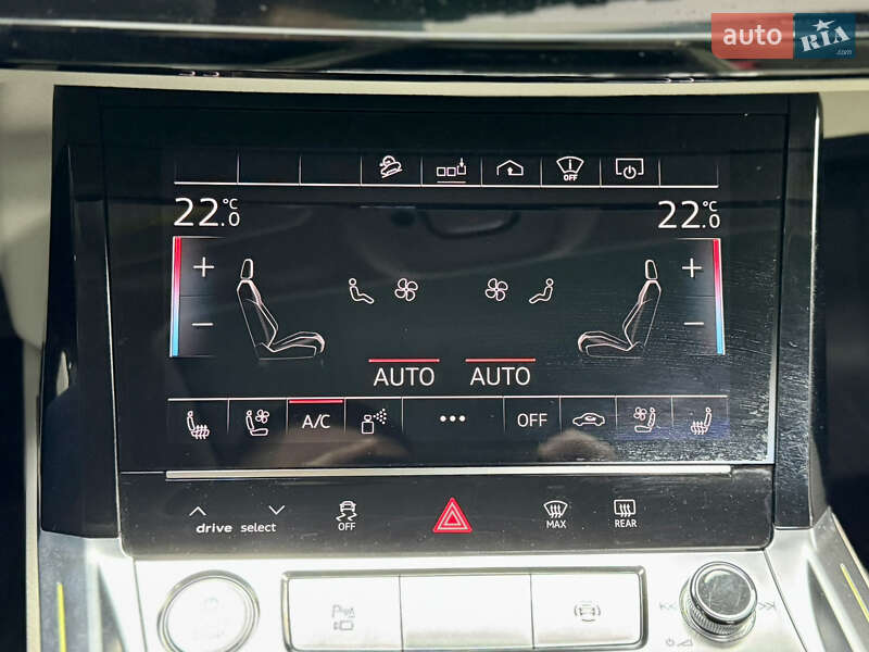 Позашляховик / Кросовер Audi e-tron 2019 в Києві