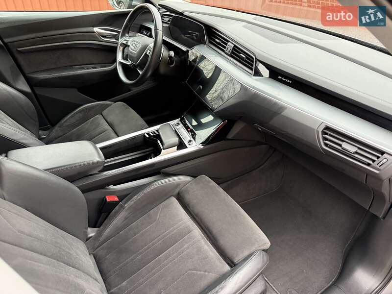 Внедорожник / Кроссовер Audi e-tron 2020 в Коломые