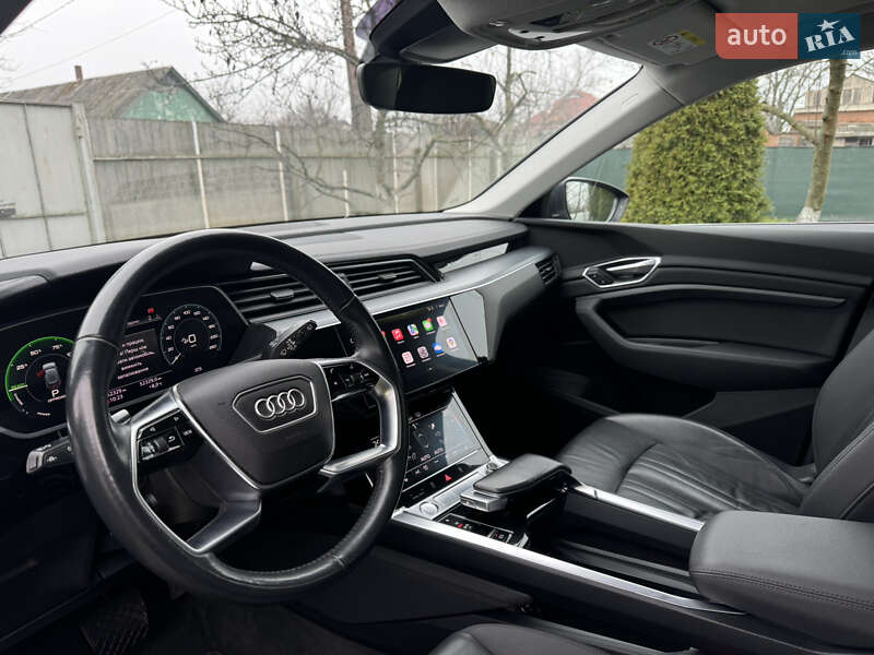 Позашляховик / Кросовер Audi e-tron 2020 в Харкові фото 13 Позашляховик / Кросовер Audi e-tron 2020 в Харкові
