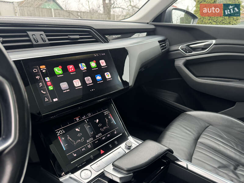 Позашляховик / Кросовер Audi e-tron 2020 в Харкові фото 27 Позашляховик / Кросовер Audi e-tron 2020 в Харкові