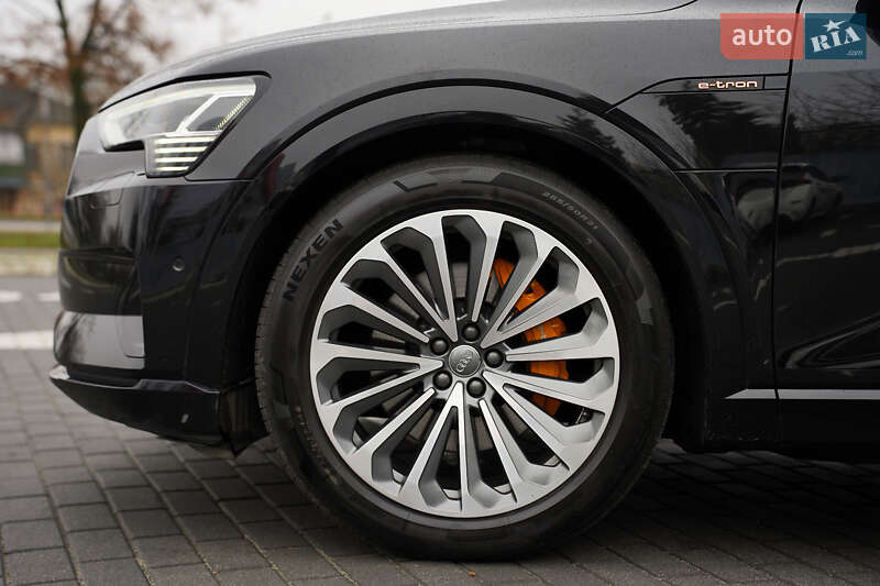 Внедорожник / Кроссовер Audi e-tron 2019 в Харькове